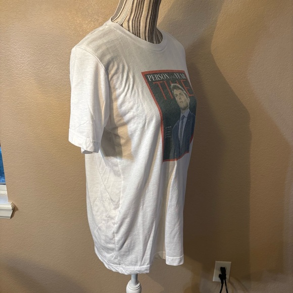 Bella Canvas Tee Medium White Short Sleeve Time Magazine Zach Wilson Faded Print - Picture 5 of 13